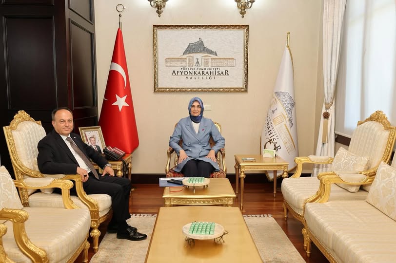 Afyonkarahisar Valisi Yiğitbaşı, Ticaret ve Sanayi Odası Başkanı Serteser'i Kabul Etti