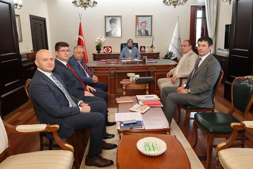 Afyonkarahisar Valiliği'nde Değerlendirme Toplantısı Yapıldı