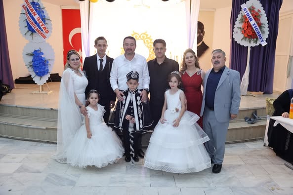 Sandıklı Belediye Başkanı Öztaş, Vatandaşların Mutlu Günlerine Katıldı