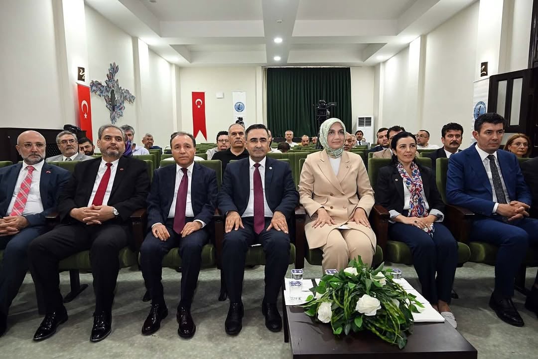 Afyon Kocatepe Üniversitesi'nde 15 Temmuz Darbe Girişimi Değerlendirildi