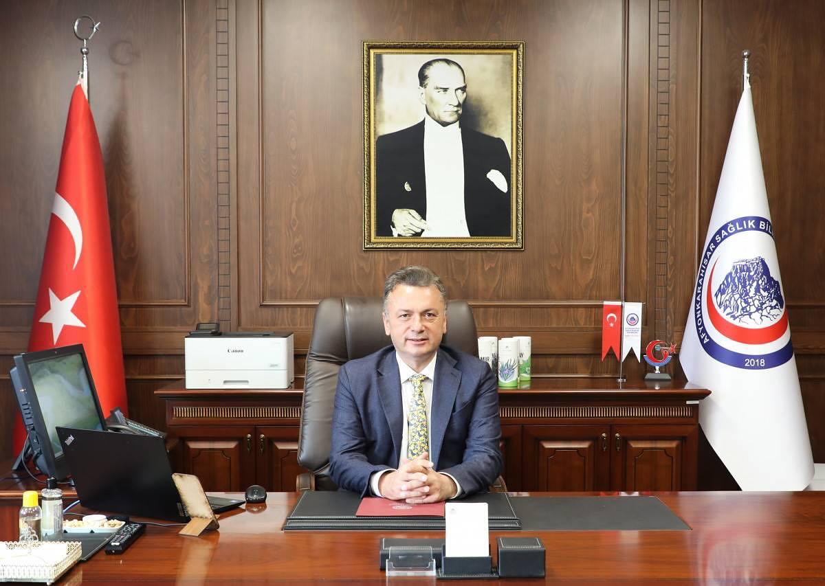 AFSÜ Rektör Vekili Prof. Dr. Kemal Şenocak Göreve Başladı