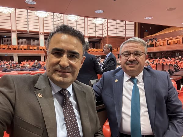 TBMM'de Gece Mesaisi: Milletvekili Yurdunuseven, Demokrasi Görevini Yerine Getiriyor