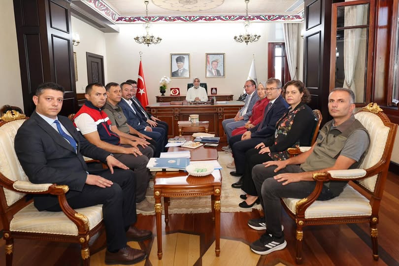 Sandıklı Belediye Başkanı Öztaş Sahipsiz Hayvanlar Toplantısına Katıldı