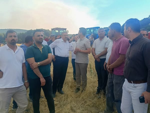Afyon'da Sarıcaova Köyü'nde Yangınla Mücadele Devam Ediyor