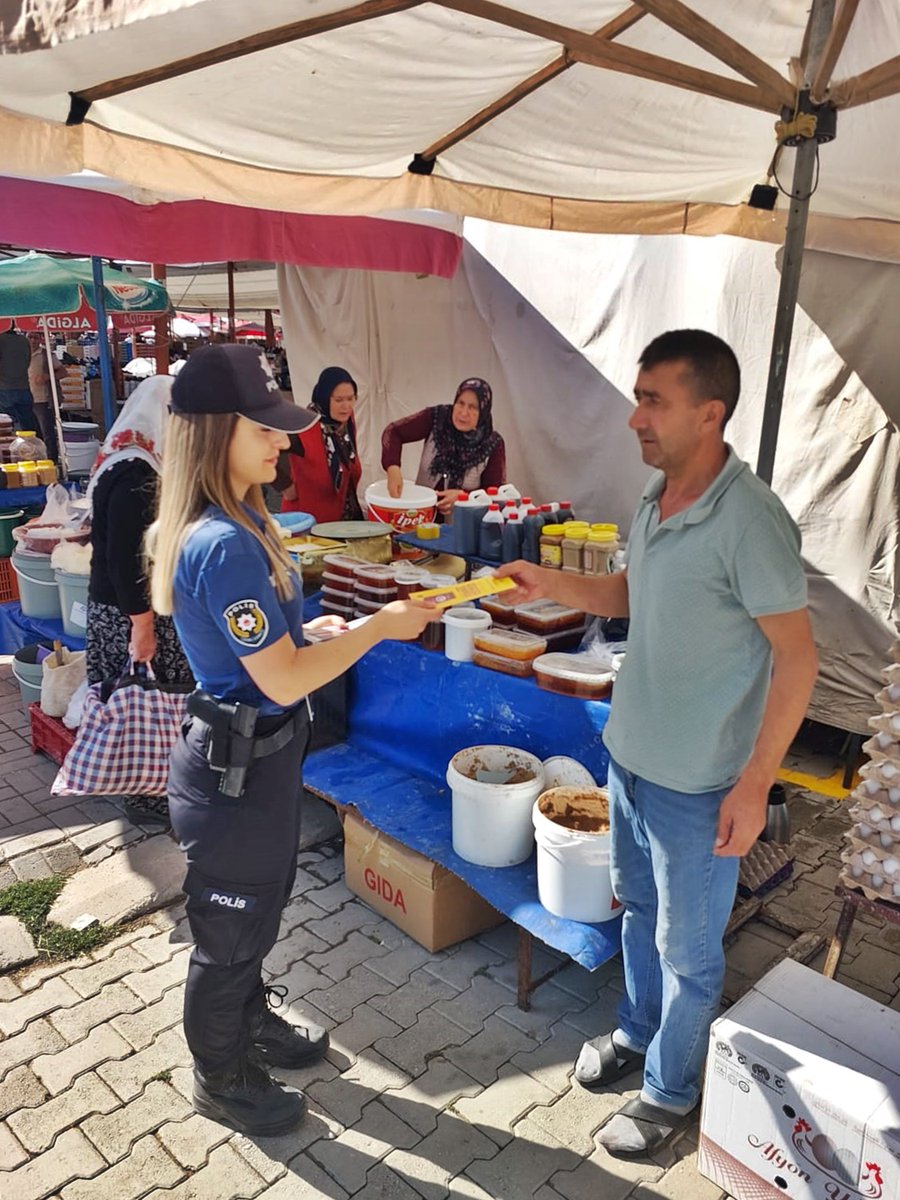 Sinanpaşa'da Vatandaşlara Güvenlik Bilgilendirmesi Yapıldı