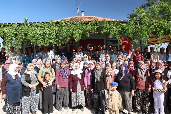 Vali Yiğitbaşı, Yenibelkavak Köyü'nü Ziyaret Etti