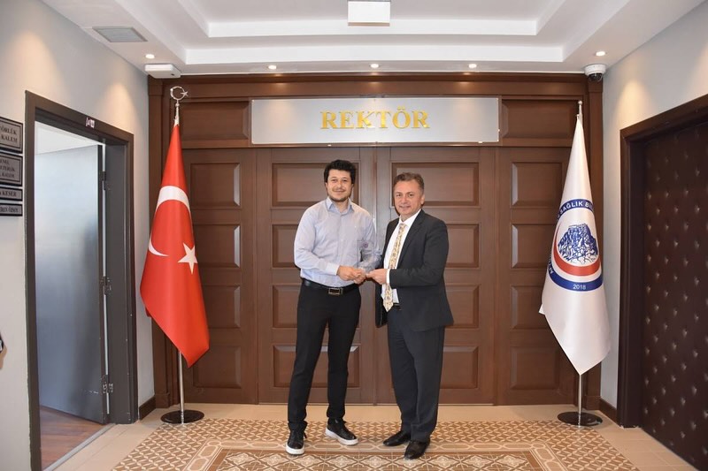 AFSÜ'den Avrupa'ya Göz Doktorları: Dört Asistan FEBO Unvanını Kazandı