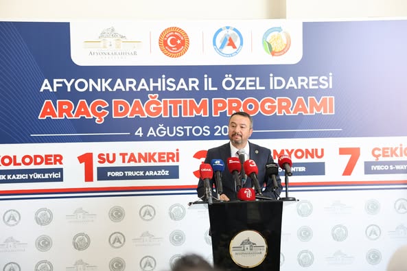 Afyonkarahisar'da Çevre Hizmetleri Güçlendi: 7 Yeni Araç Hizmete Girdi