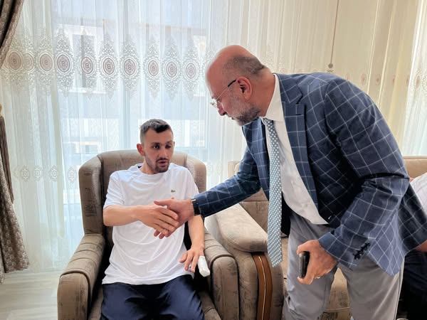 Afyon'da Mehmetçik'e Ziyaret: Ak Parti Delegasyonu Moral Verdi