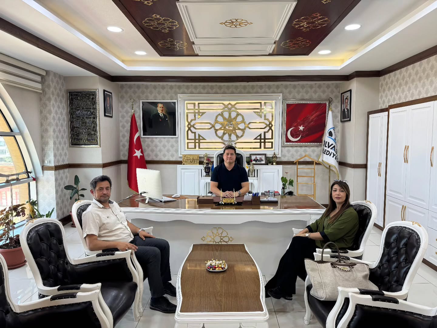 Bolvadin Belediye Başkanı Aynacı'yı Hastane Başhekimi ve Müdürü Ziyaret Etti