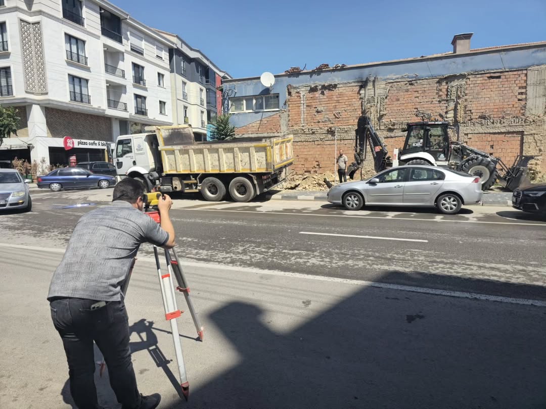 Bolvadin'de Sanatkârlar Çarşısı İnşaatına Başlandı