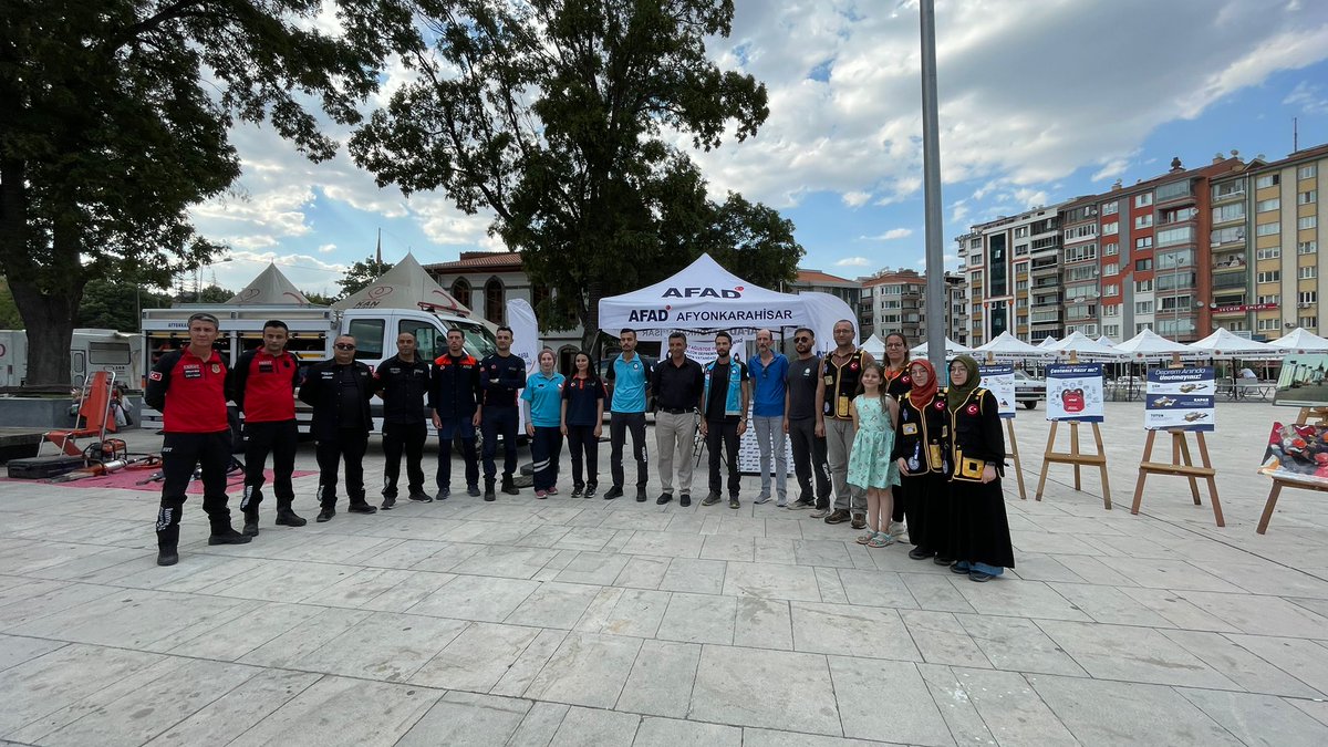 Afyonkarahisar'da Marmara Depremi Anma Etkinliği: Afet Farkındalığı Artırıldı