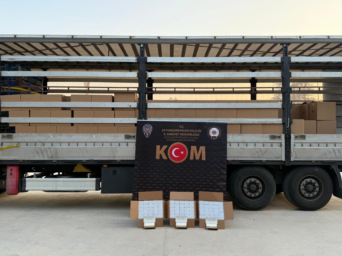 Dinar'da Kaçakçılık Operasyonu: Araçta Ele Geçirilen Malzemeler