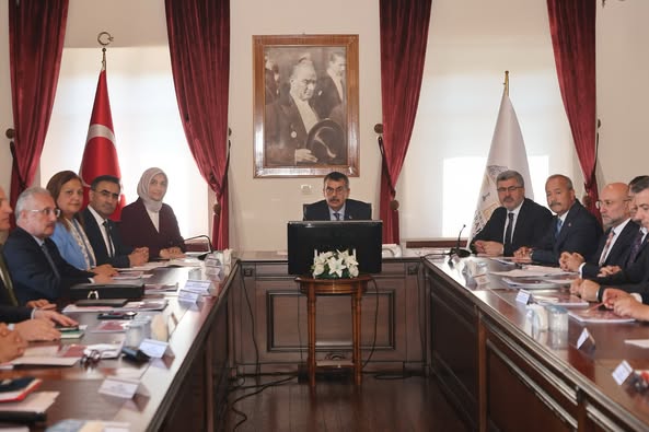 Afyonkarahisar'da Eğitim Değerlendirme Toplantısı: Hedefler ve Gelecek Planları