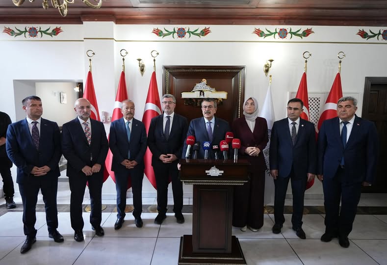 Millî Eğitim Bakanı Tekin, Afyonkarahisar'da Eğitim Değerlendirme Toplantısı Yaptı