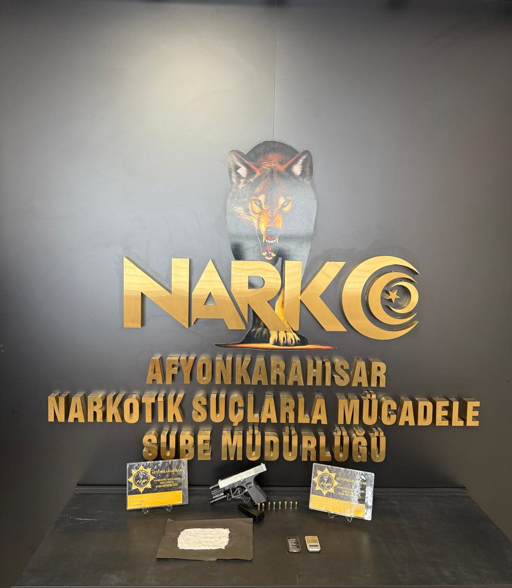 Uyuşturucu Kaçakçılığı Girişimi Engellendi: Ruhsatsız Tabanca ve Uyuşturucu Maddeler Ele Geçirildi