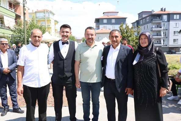 Sandıklı Belediye Başkanı Cebeci Ailesinin Düğün Merasimine Katıldı