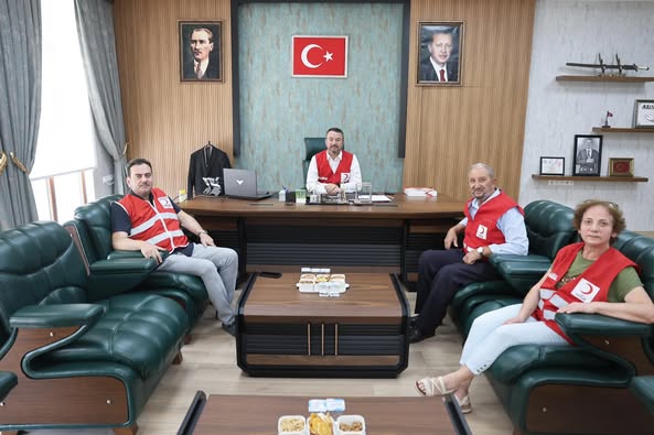 Sandıklı Belediye Başkanı Adnan Öztaş'ı Kızılay Sandıklı İlçe Başkanı Ziyaret Etti