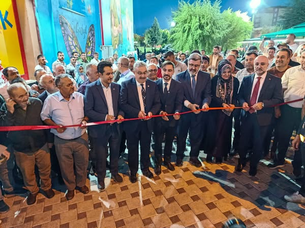 Afyon'da Yeni Park ve Çay Bahçesi Açıldı: Ailelere Neşe