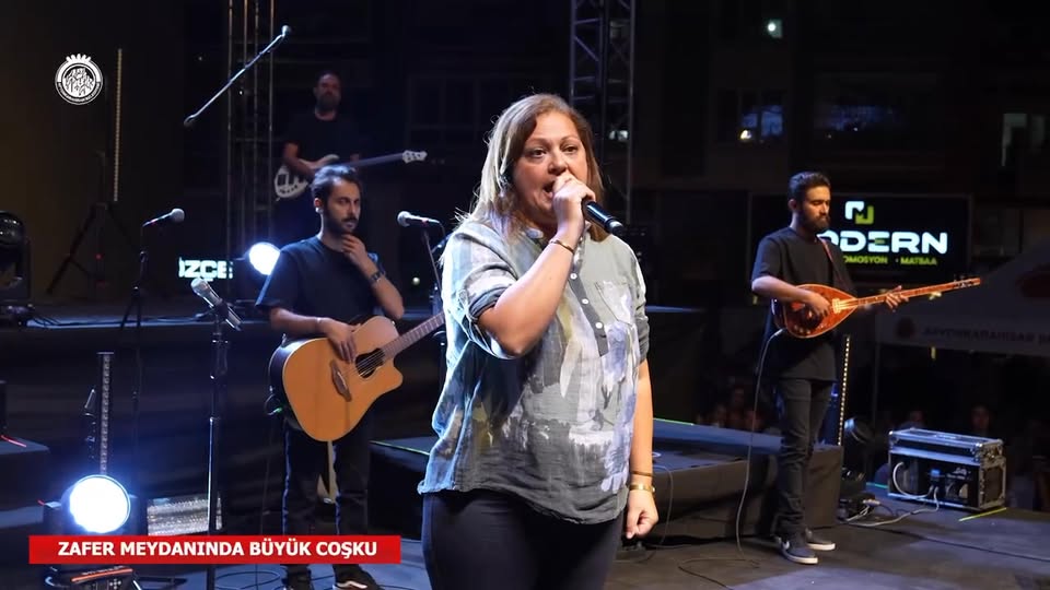 Zafer Haftası Coşkusu, Koray Avcı ile Zafer'de Yaşandı