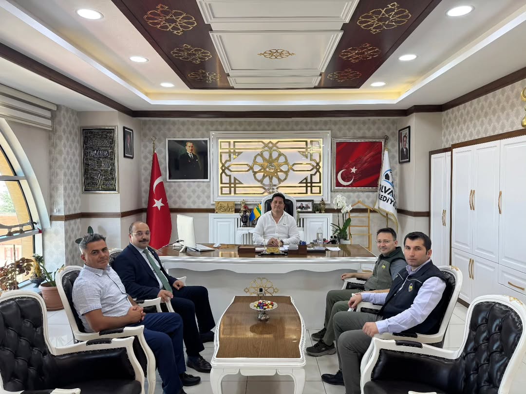 Bolvadin'de Kenevir Tarımı İçin Önemli Ziyaret: TMO Heyeti Belediye Başkanı'nı Ziyaret Etti