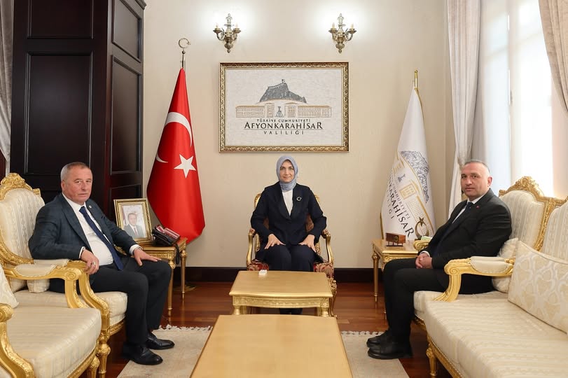 Afyonkarahisar Valisi, Milletvekili ve Belediye Başkanı ile Bir Araya Geldi