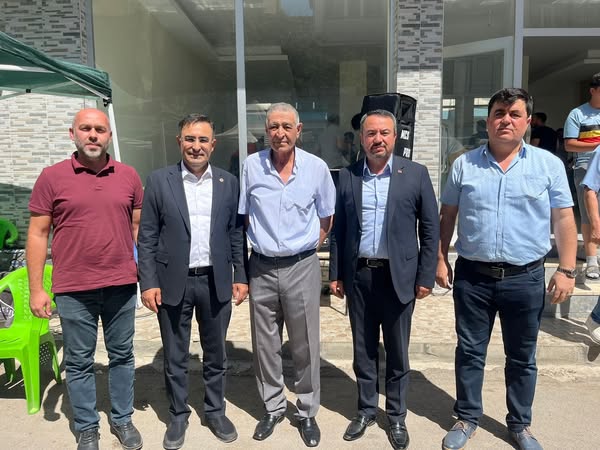 Sandıklı Belediye Başkanı Öztaş, Hemşerilerinin Mutlu Anlarına Ortak Oldu