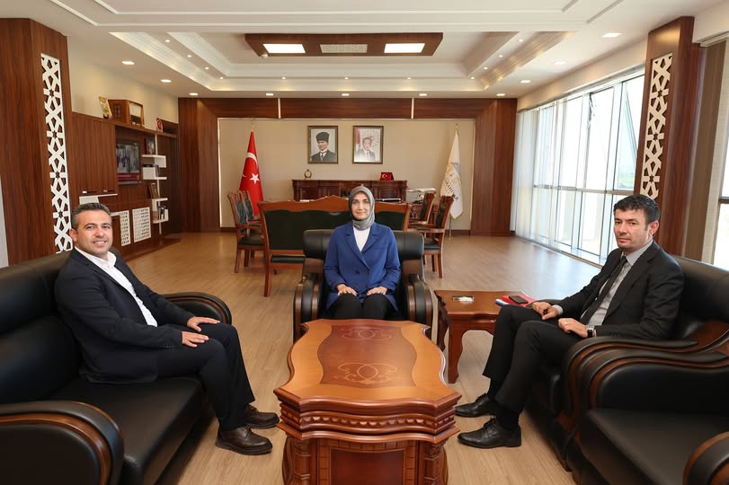 Afyonkarahisar Valisi Yiğitbaşı, Vali Yardımcısı Ayrancı ve AK Parti İl Yönetim Kurulu Üyesi Güder'i Kabul Etti