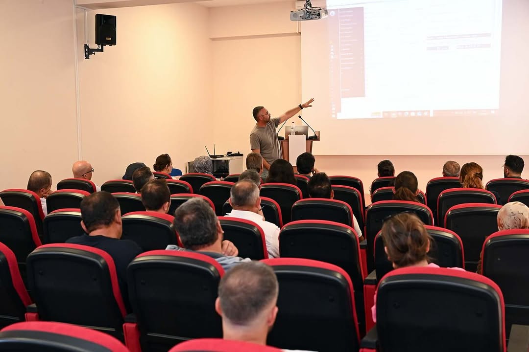 Afyon Kocatepe Üniversitesi'nde Uluslararası Öğrencilerle Etkili İletişim Eğitimi