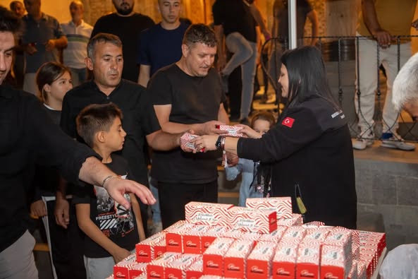 Mevlid Kandili'nde Vatandaşlara Kandil Simidi İkramı Yapıldı