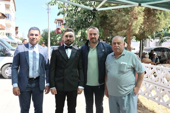 Sandıklı Belediye Başkanı Öztaş, Hemşehrilerinin Mutlu Günlerine Katıldı