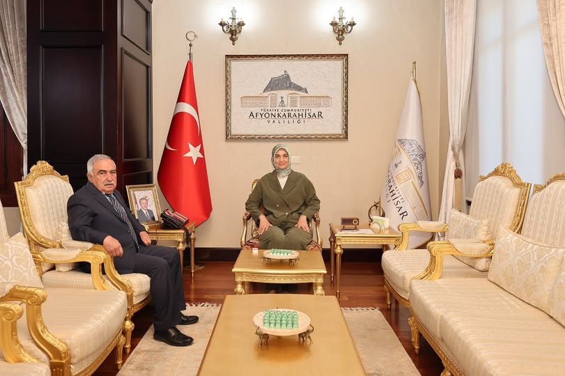 Afyonkarahisar Valisi Yiğitbaşı, Atatürkçü Düşünce Derneği Başkanı Cengiz'i Kabul Etti