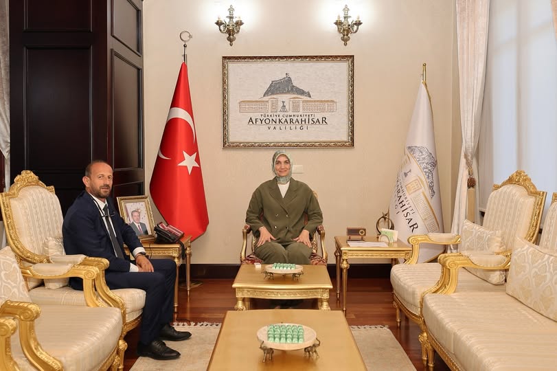 Afyonkarahisar Valisi Yiğitbaşı, Özgül Termal Otel Genel Müdürü Siyah'ı Kabul Etti