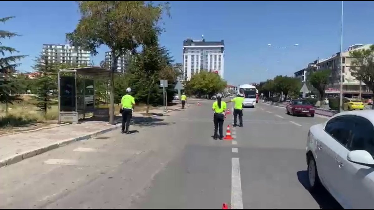 Okul Servis Araçlarına Yoğun Trafik Denetimi: 9 Sürücüye Ceza