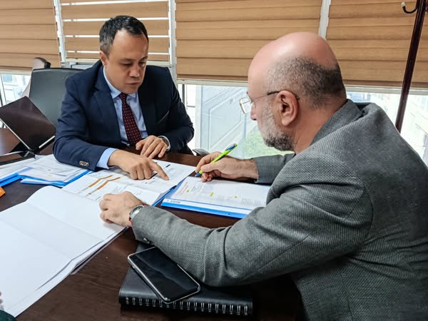 AK Parti Afyon İl Başkanı Şahin, Karayolları Bölge Müdürü Köroğlu ile Ulaşım Yatırımlarını Görüştü