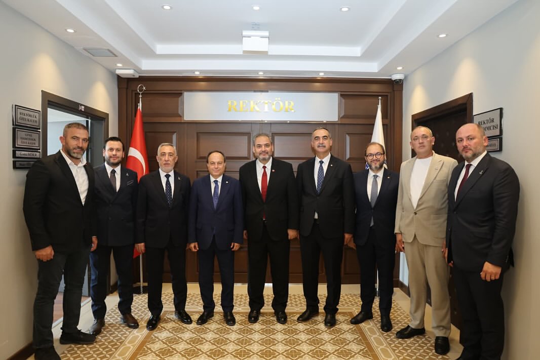 Afyonkarahisar Sağlık Bilimleri Üniversitesi Rektörüne ATSO'dan Tebrik Ziyareti