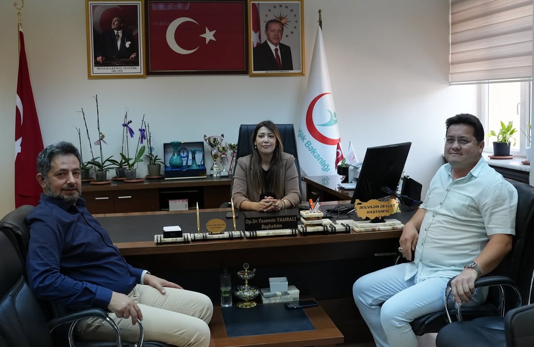 Bolvadin Belediye Başkanı Aynacı, Yeni Görevine Atanan Yeğenini Ziyaret Etti