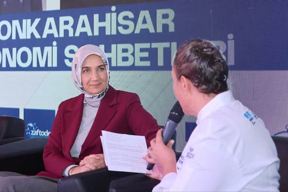 Afyonkarahisar Valisi Güran Yiğitbaşı, Uluslararası Gastro Afyon Festivali’nde Gastronomi Sohbetleri’ne Katıldı