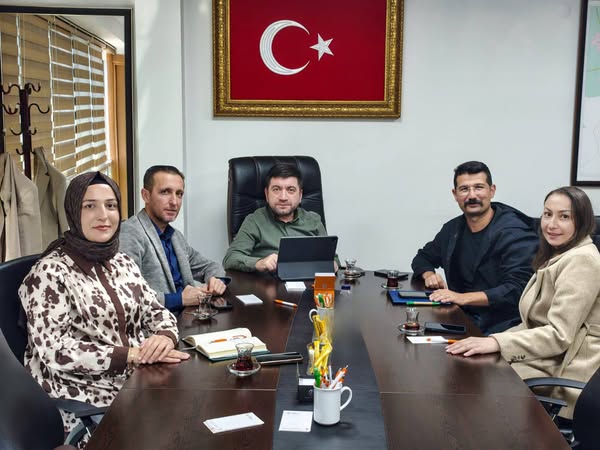 AK Parti Afyon İl Başkanlığı Tanıtım ve Medya Çalışmalarını Geliştirmek İçin Toplandı