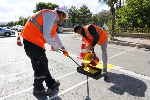 Yayalar İçin Güvenli Geçiş Çalışmaları Devam Ediyor