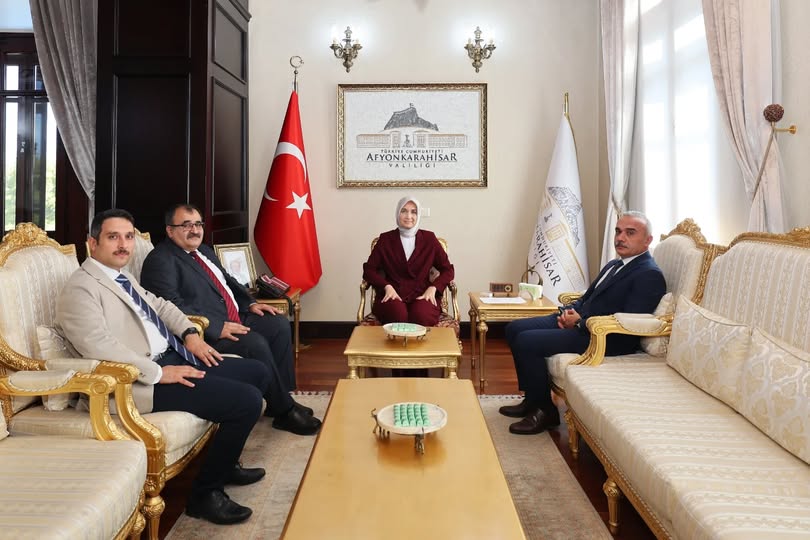 Afyonkarahisar Valisi Yiğitbaşı, Adliye Yetkililerini Makamında Ağırladı