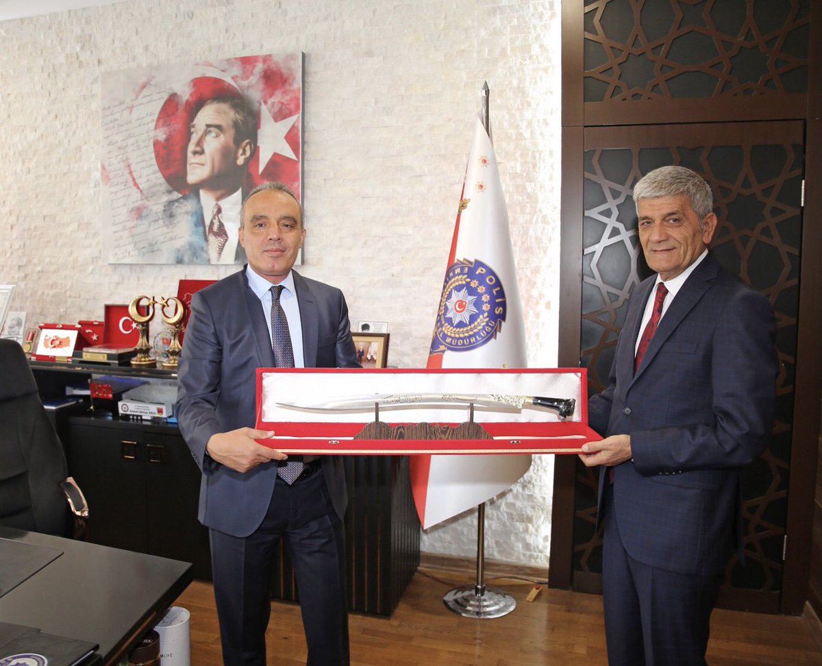 Kızılören Belediye Başkanı Emniyet Müdürü'nü Ziyaret Etti