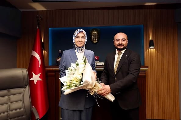 Afyonkarahisar Valisi Yiğitbaşı, Dinar Halk Günü Toplantısı'nda Vatandaşlarla Buluştu