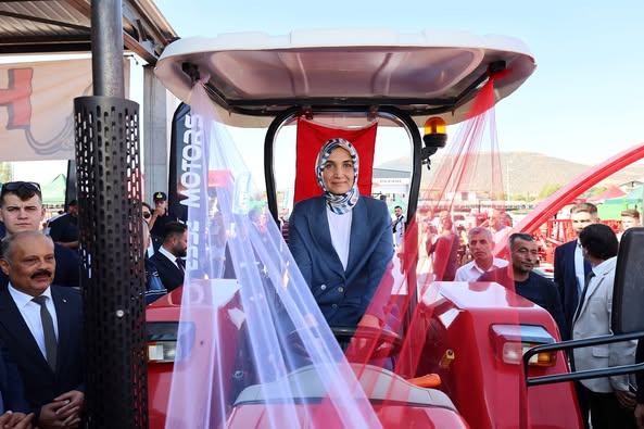 Afyonkarahisar'da Tarım ve Hayvancılık Makineleri Fuarı Açıldı: Üretim ve İhracat Rekorları