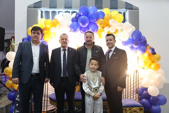 Sandıklı Belediye Başkanı Adnan Öztaş, Hemşehrilerinin Sünnet Töreninde