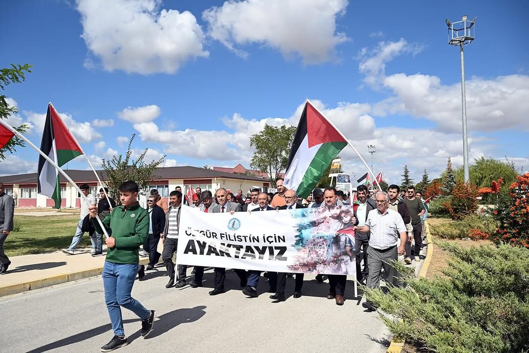 AKÜ'de Filistin'e Destek Yürüyüşü Yedinci Gününde Devam Etti