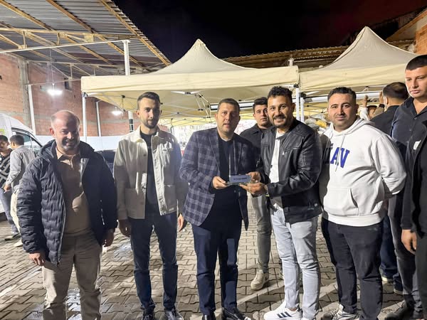 Afyonkarahisar'da Modifiyeli Araçlar Derneği ile AK Parti Buluşması