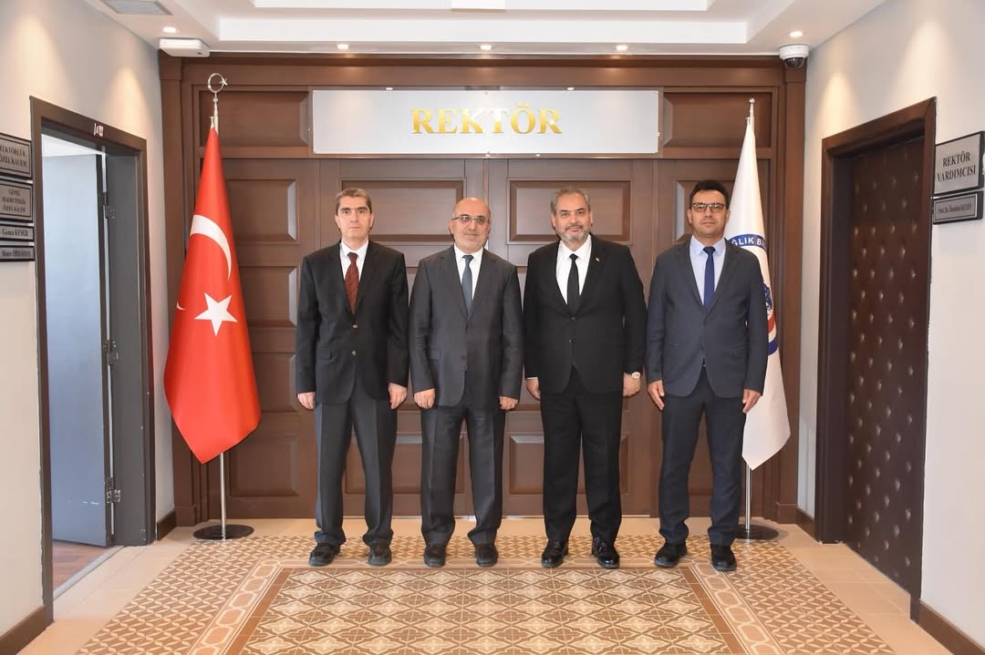 Afyonkarahisar Sağlık Bilimleri Üniversitesi Rektörü'nden İl Müftüsü'ne Nezaket Ziyareti