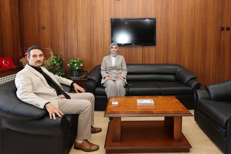 Afyonkarahisar Valisi Yiğitbaşı, Yeni Görevine Başlayan İdare Mahkemesi Başkanı'nı Ziyaret Etti