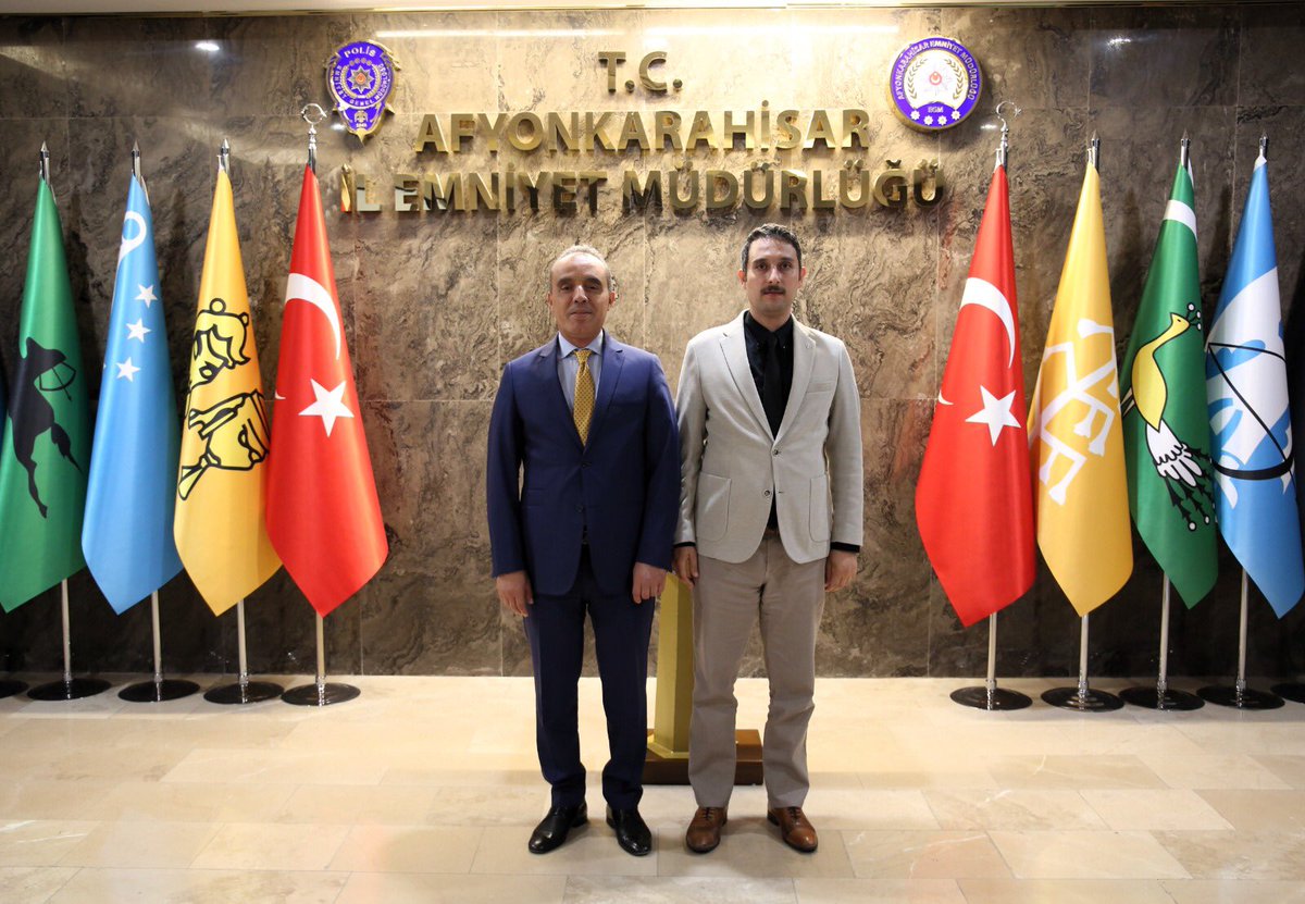 Afyonkarahisar İdare Mahkemesi Başkanı İl Emniyet Müdürünü Ziyaret Etti